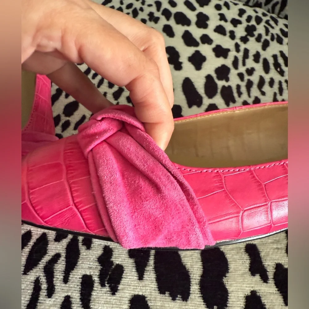 Hot Pink Croc-Embossed Talbots Women's Loafers Size 8M - Picture 2 of 14